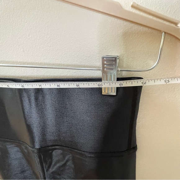 NWOT Carbon38 high rise full length legging in Takara shine. - Picture 9 of 11